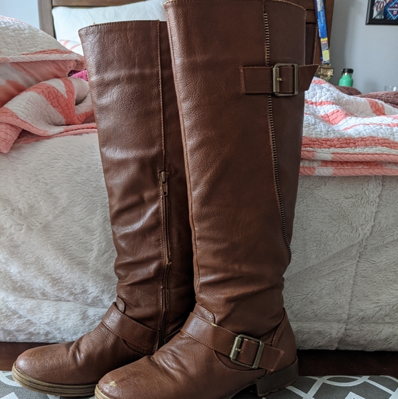 Beautiful Reddish Brown Tall Boots! - Picture 6 of 8